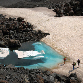 � "�����"