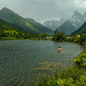 �������-����