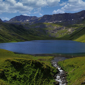 ����� �����