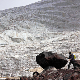 На леднике Улу-Чиран