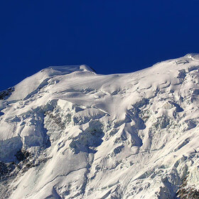 ������-���